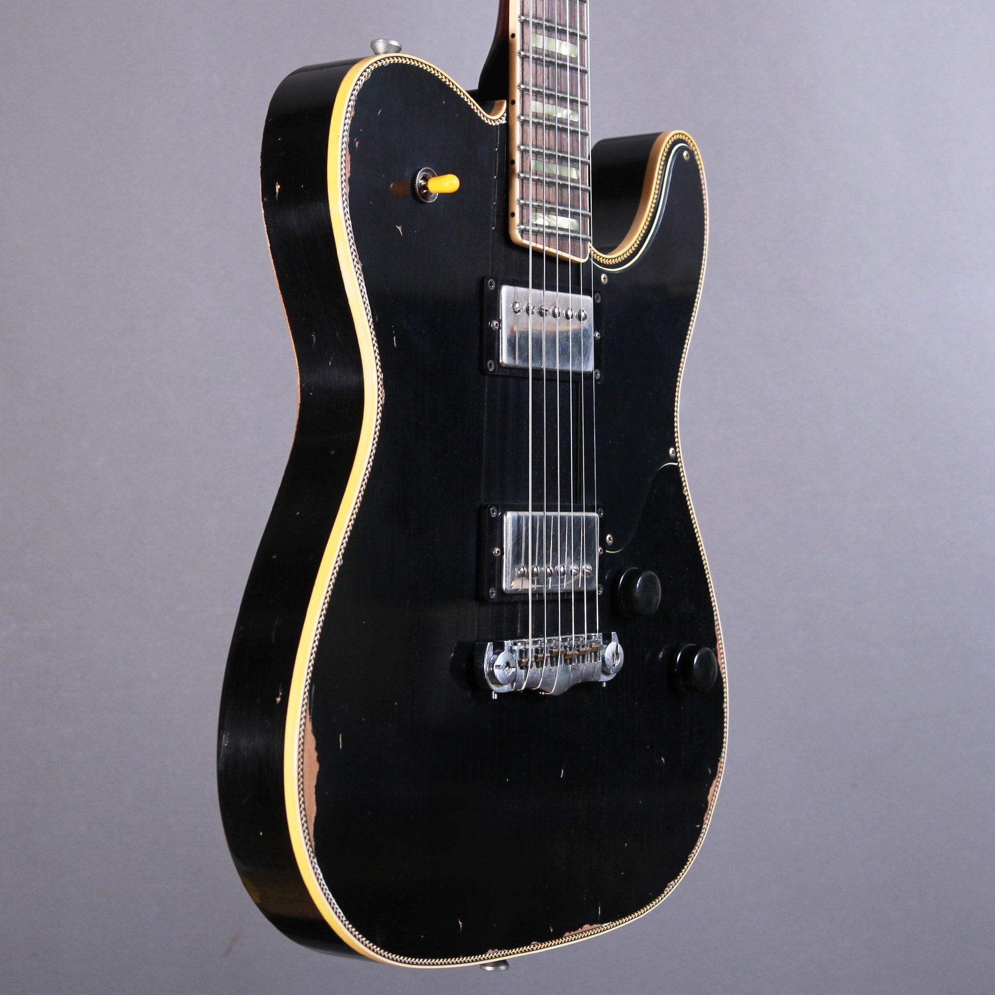 Castedosa Guitars Elgitarr Castedosa Guitars Marianna Semi-Hollow Black Humbuckers tgt11