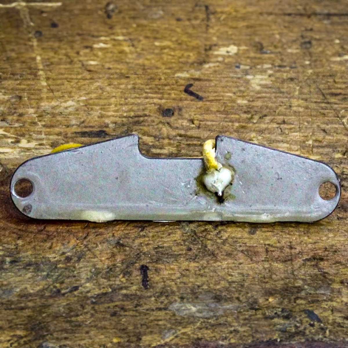 Monty*s Stratocaster Pickup Plate 2Mm