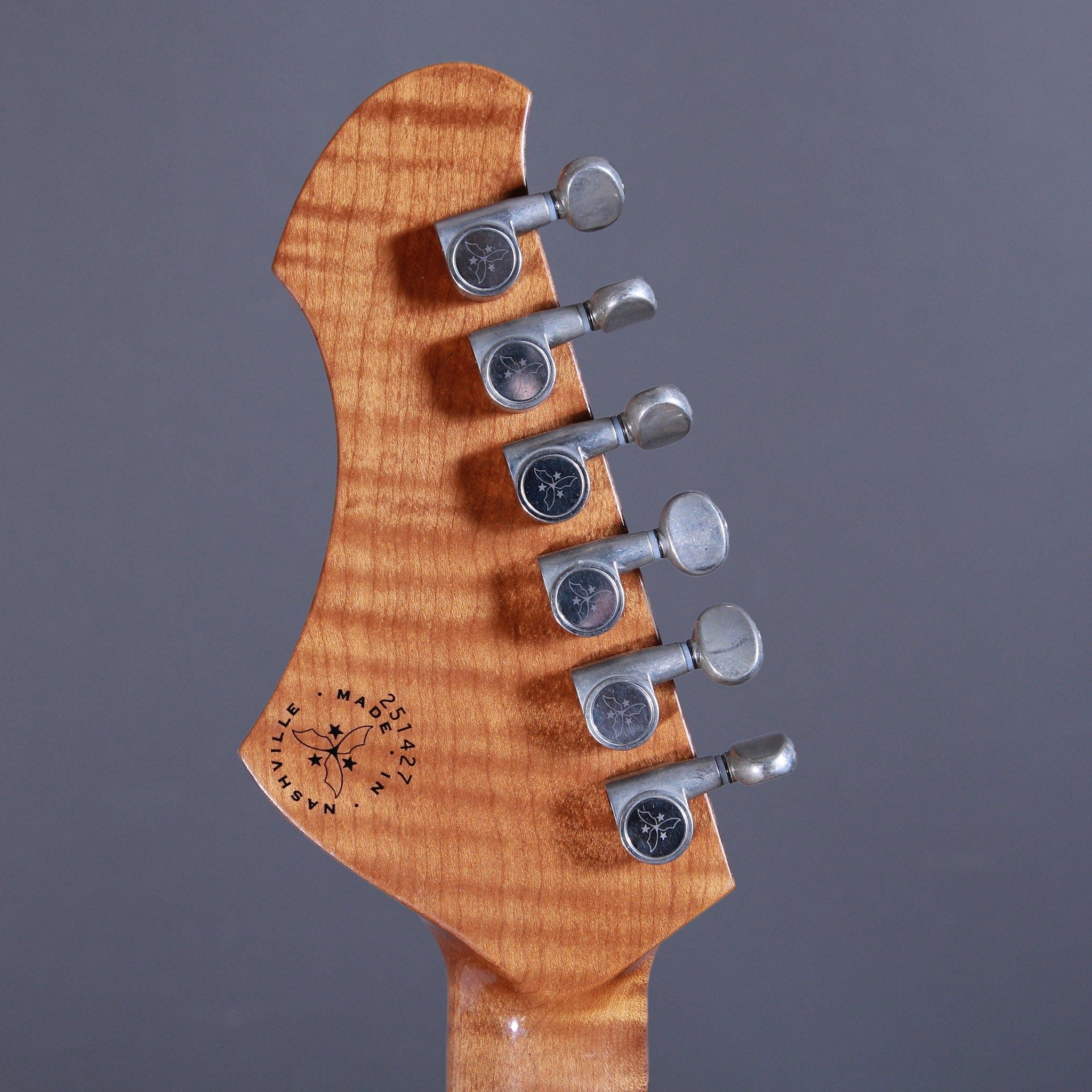 NOVO Guitars Novo Nucleus Serus J Your Gold Dress Sparkle tgt11