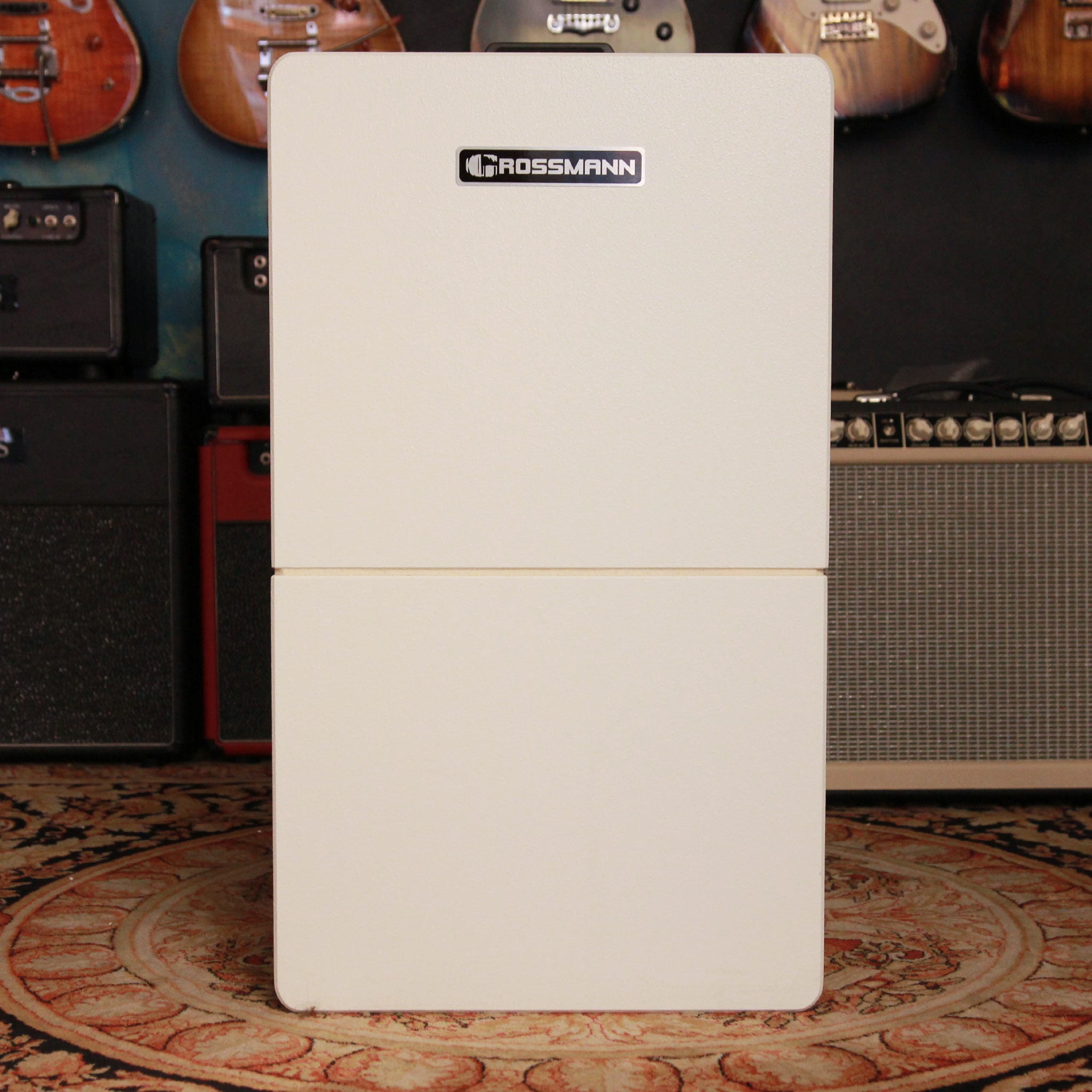 These Go To 11 Begagnat Grossman Isobox White USED - Very Good Condition - with Boxes tgt11