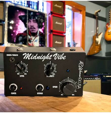 R Weaver FX Midnight Vibe Satin Black