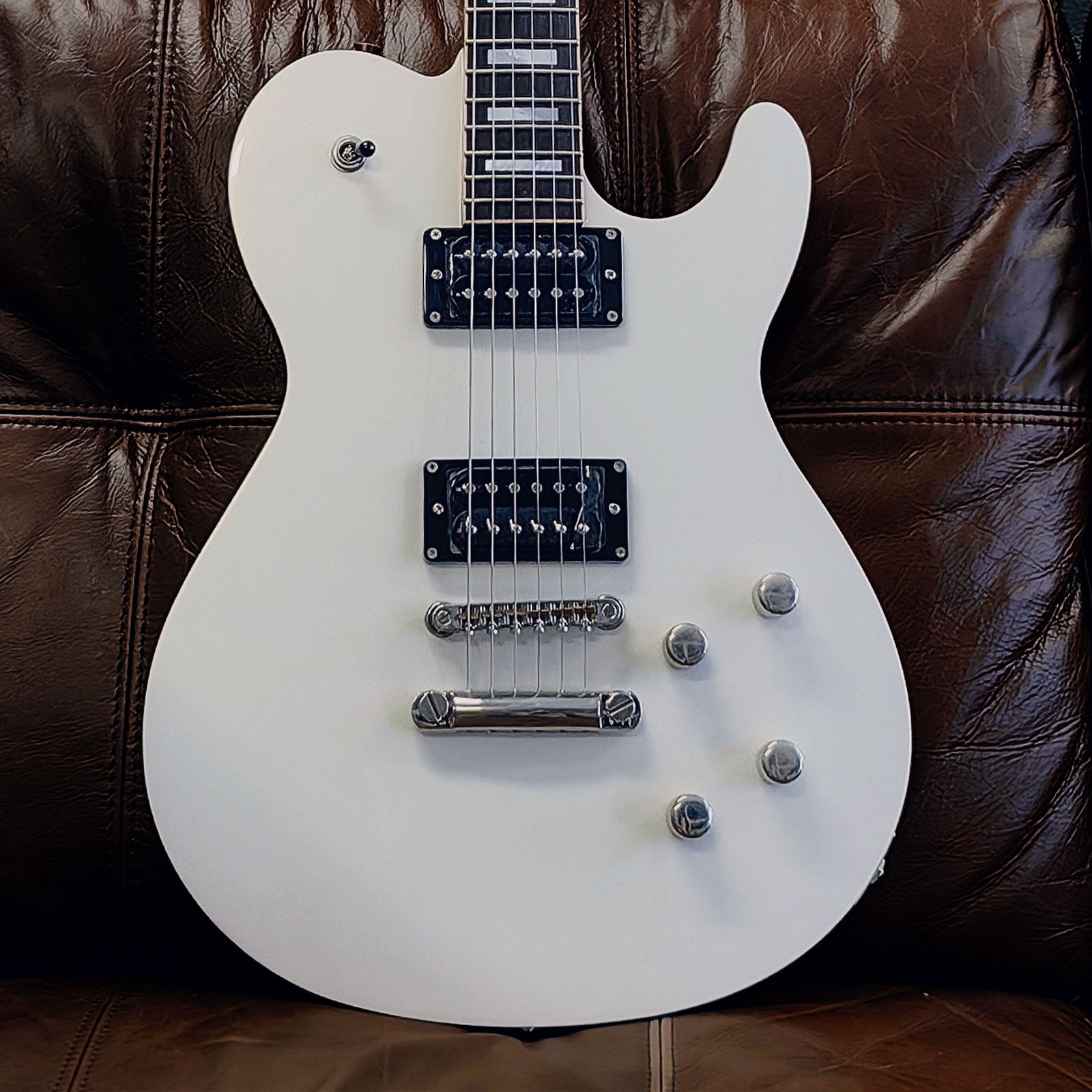 James Tyler Guitars JTG M1 White Pearl