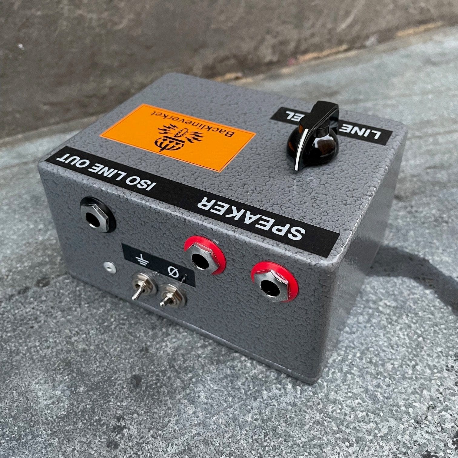 Backlineverket Pedaler Backlineverket Isolated Line Out Interface tgt11