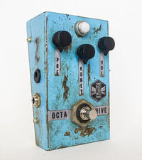 Beetronics FX Oktav Beetronics OctaHive Fuzz / Octave tgt11