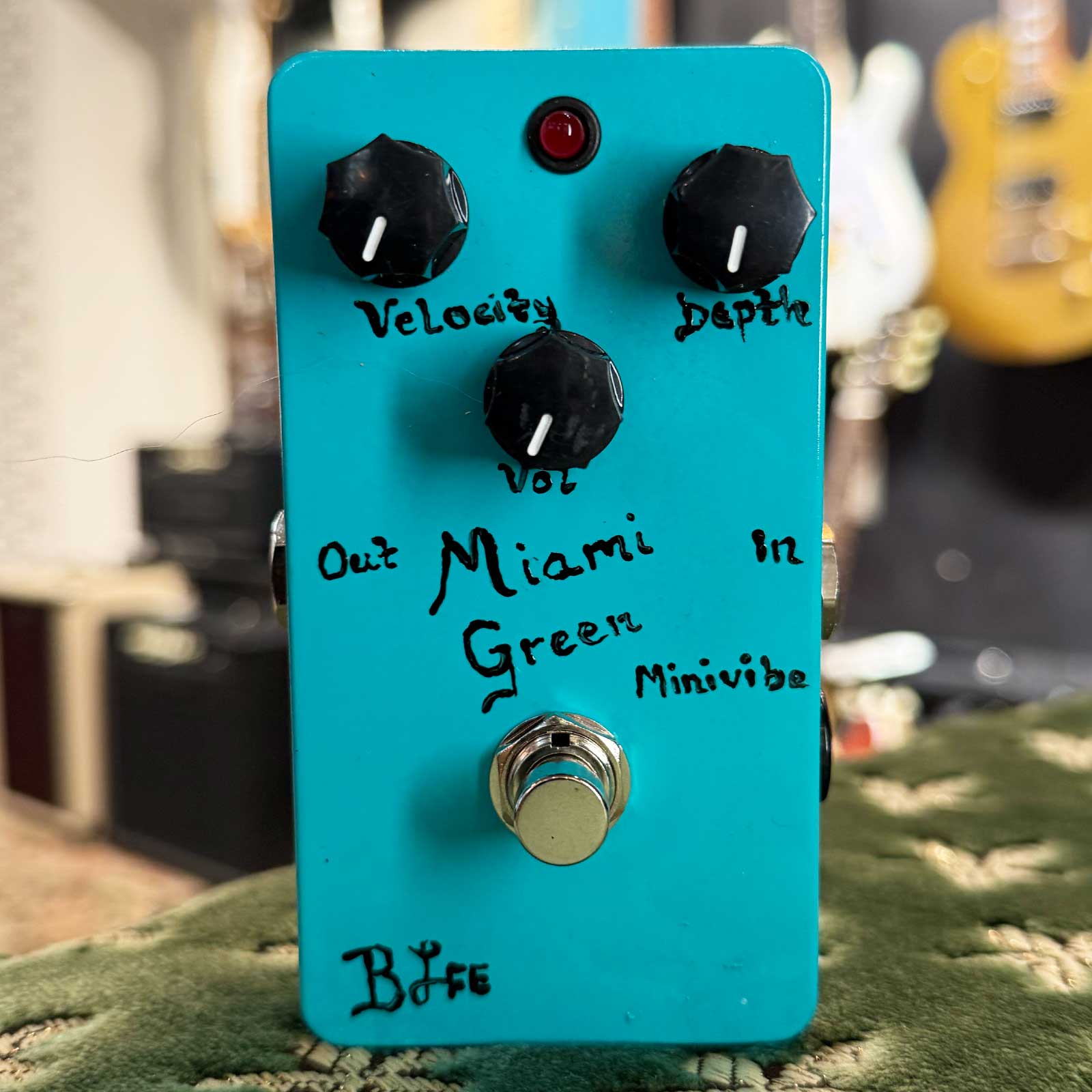BJF Miami Green MiniVibe – These Go To 11