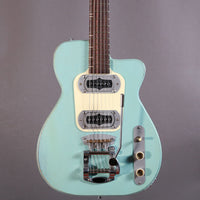Bluebox Geetars Alba Daphne Blue Tremolo