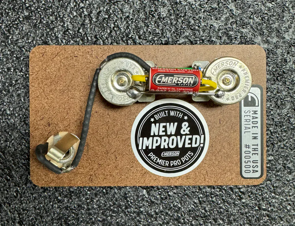 Emerson Custom Gitarrtillbehör Emerson Custom P-Bass Prewired Kit Premier Pro tgt11