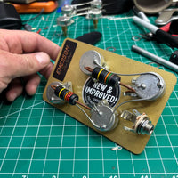 Emerson Custom Gitarrtillbehör Emerson Custom Pro Shop Les Paul Prewired Kit For CS Models (R6,R7,R8,R9,R10) tgt11
