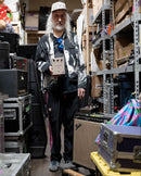 JHS pedals Böcker Made On Earth for Rising Stars: The Electro-Harmonix Story tgt11