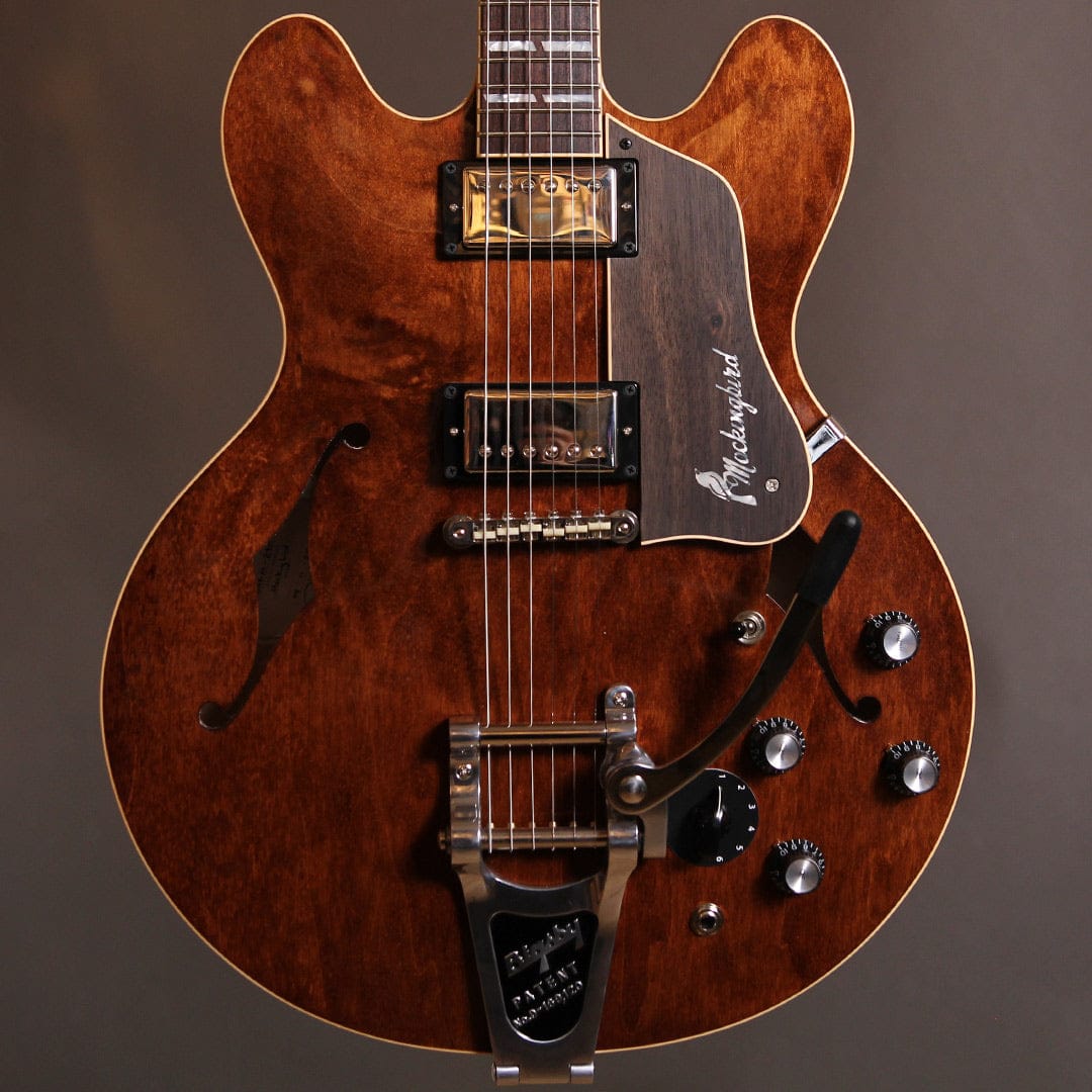 Josh Williams Guitars Stränginstrument Josh Williams Guitars Mockingbird Walnut tgt11
