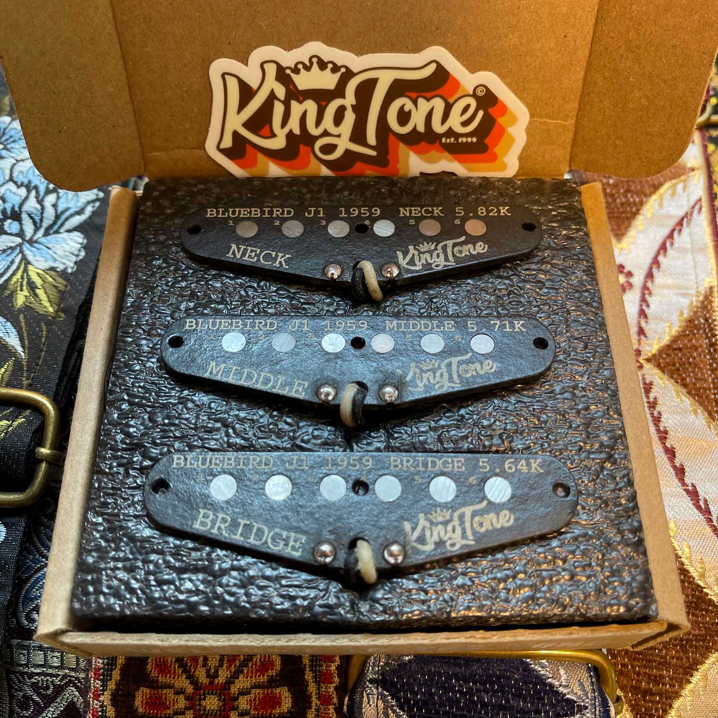 King Tone BLUEBIRD J1 strat set
