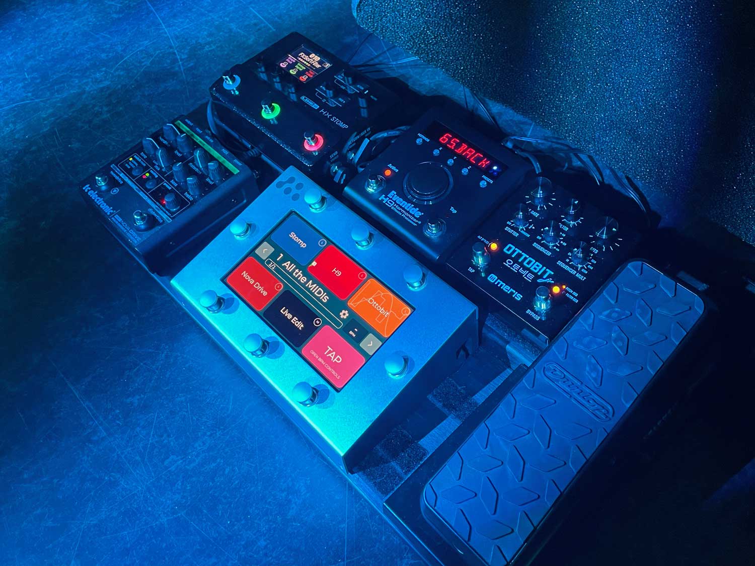 Mortrix MIDI Foot Controller – These Go To 11