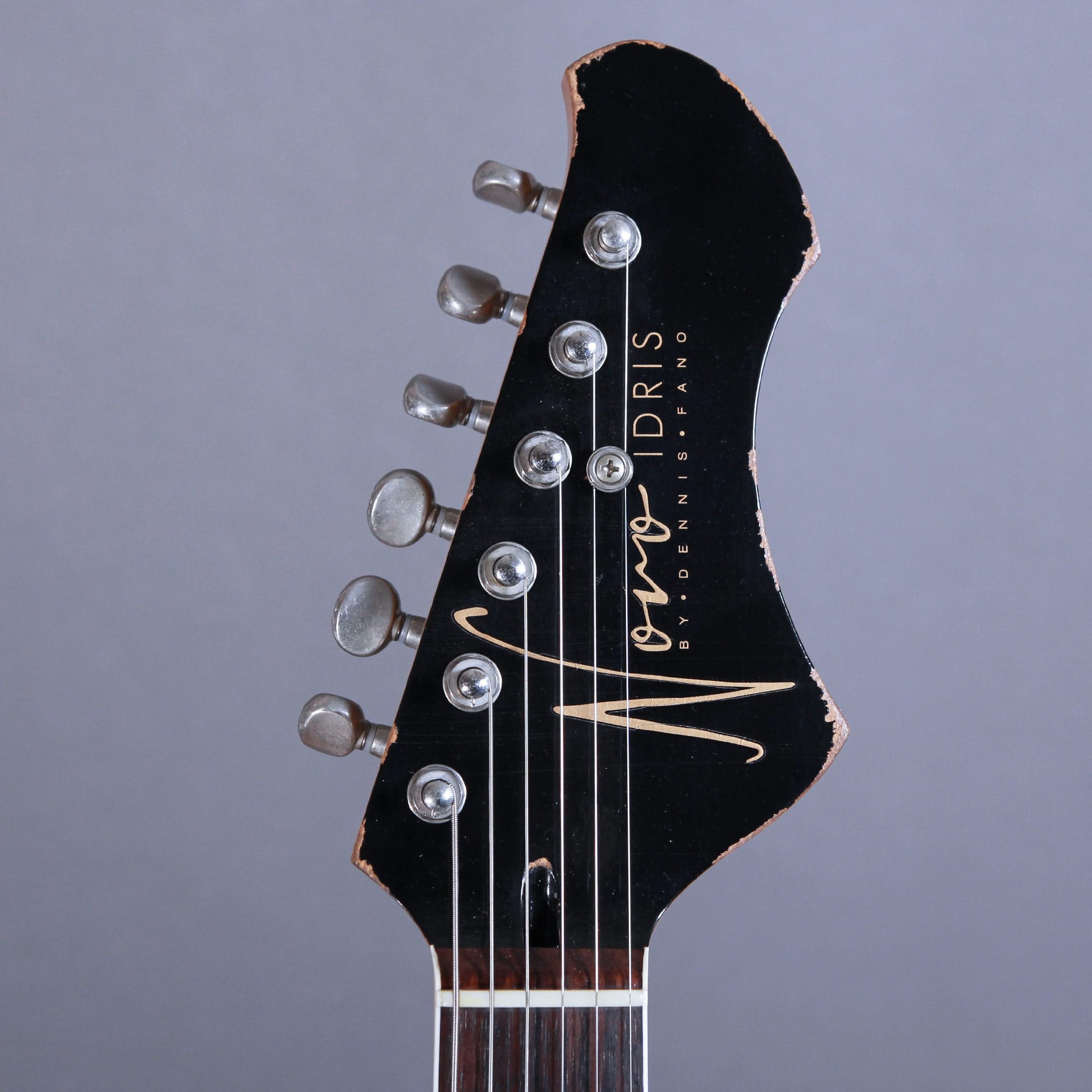 NOVO Guitars Elgitarr Novo Idris H2 Bull Black Over 64 3-Tone Burst tgt11