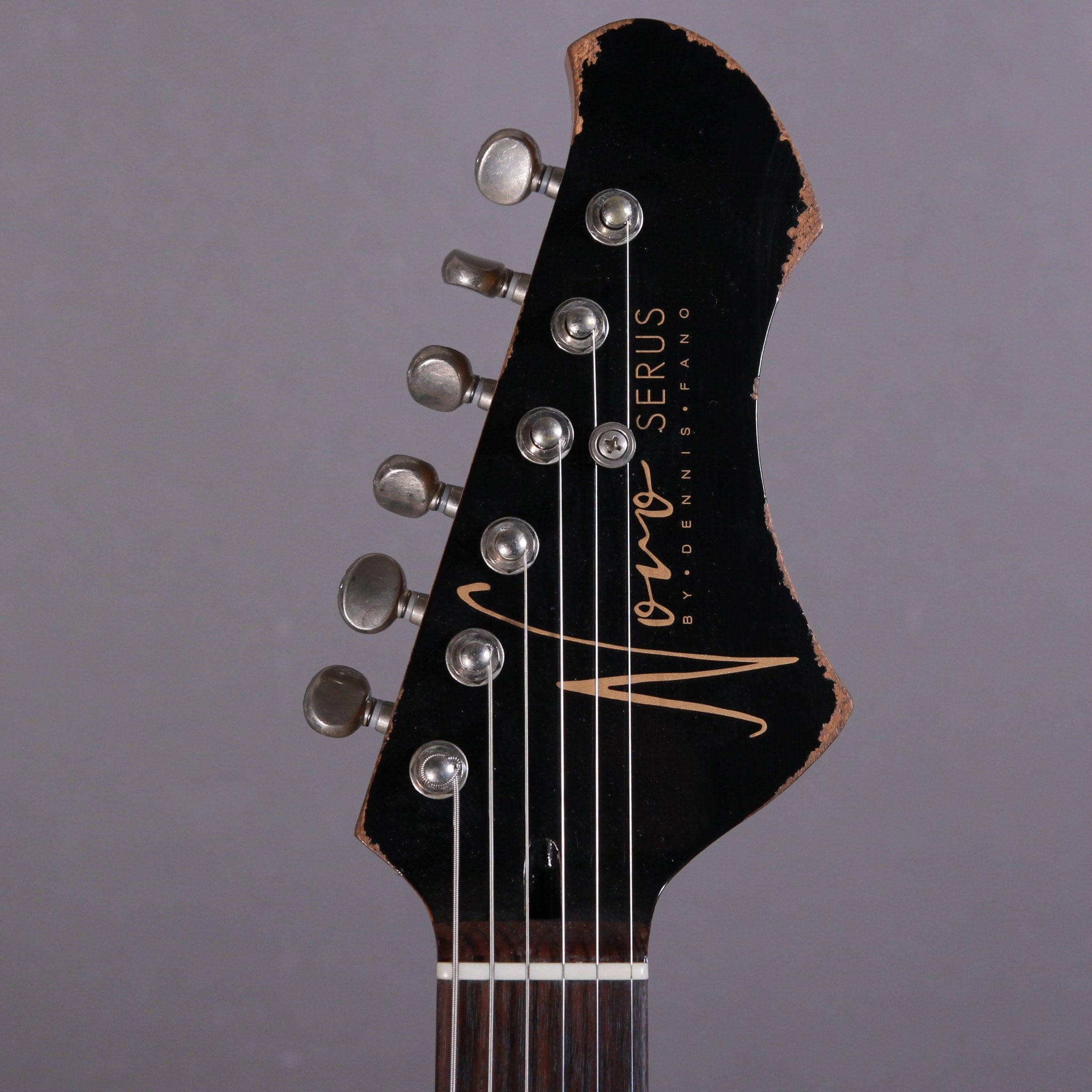NOVO Guitars Elgitarr Novo Serus J Bull Black over 64 3 Tone Burst tgt11