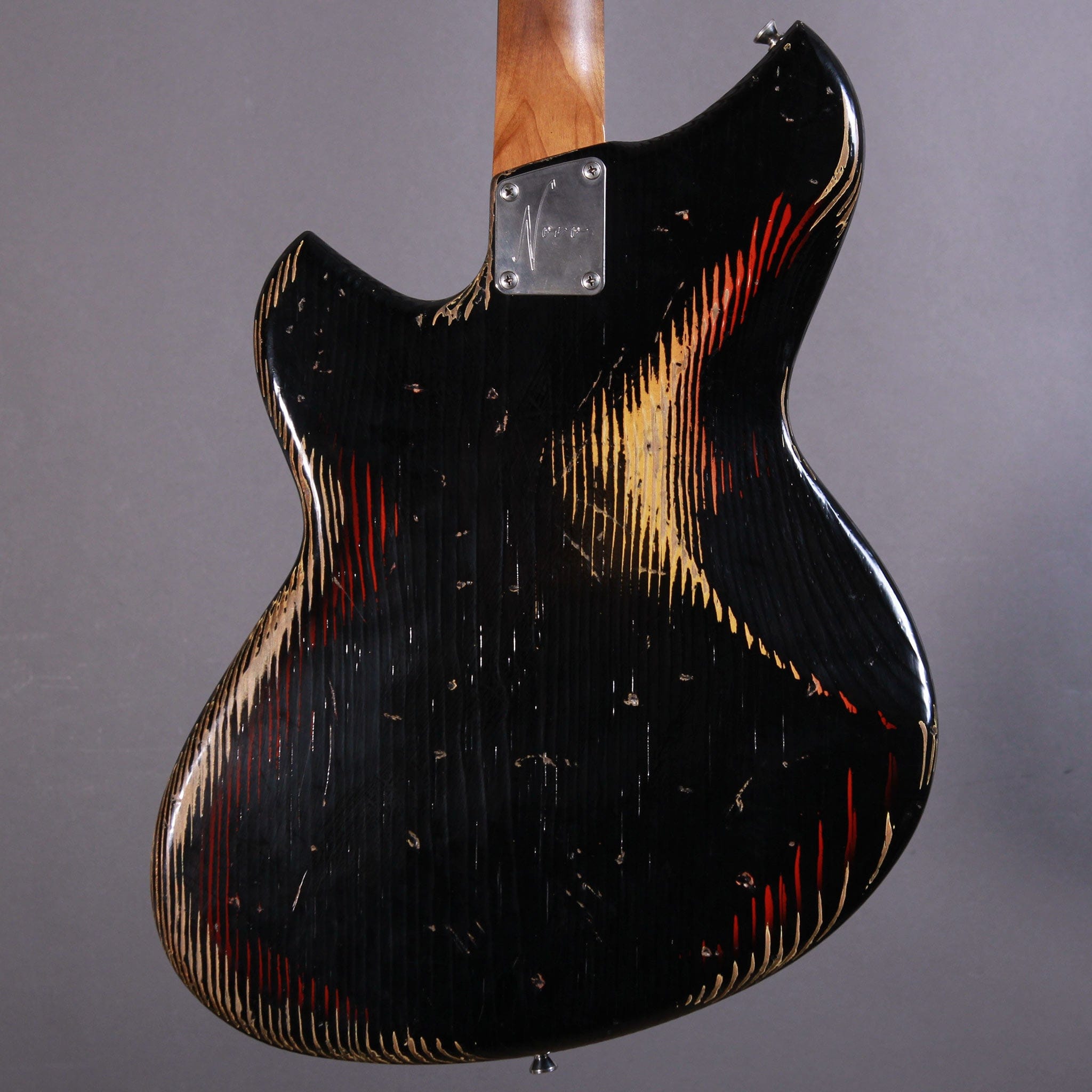 NOVO Guitars Elgitarr Novo Serus J Bull Black over 64 3 Tone Burst tgt11