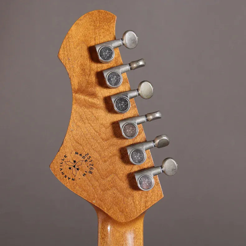 NOVO Guitars Stränginstrument Novo Nucleus Serus P2 Bull Black tgt11