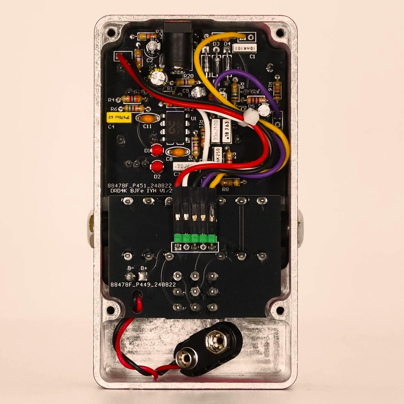 One Control One Control BJFE in your hand series Dyna Red Distortion 4K tgt11