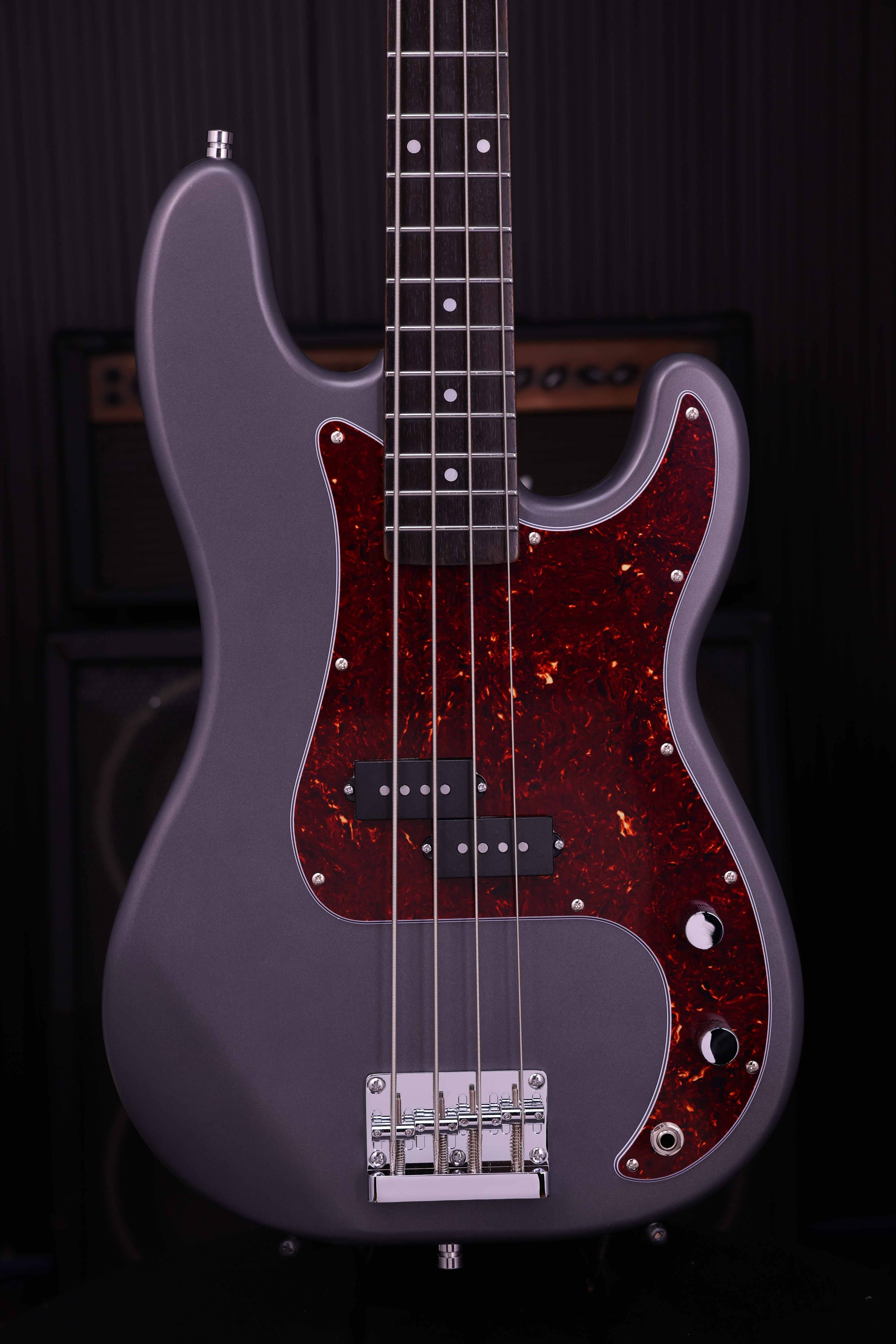 Patina Guitars Bas Patina Guitars PPB-3 Bass Charcoal tgt11