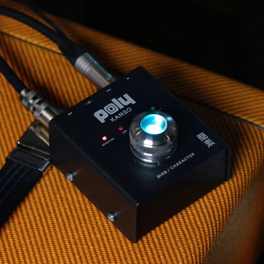 Poly Effects Fuzz pedal Poly Effects Kanso tgt11