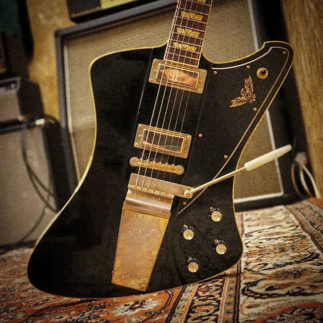 Springer Guitars Elgitarr Springer Guitars Firehawk Black / Gold tgt11