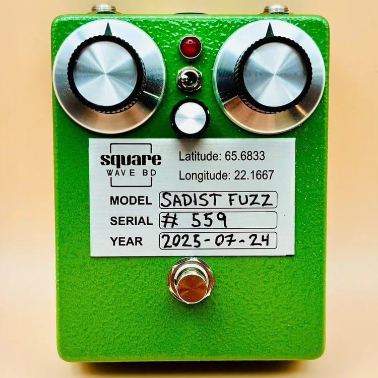 SquareWave Fuzz pedal SquareWave Sadist II Fuzz tgt11