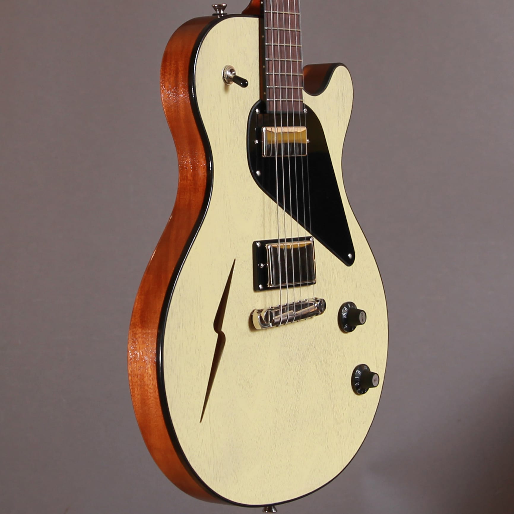 These Go To 11 Elgitarr Boes Oxen - Batman tgt11