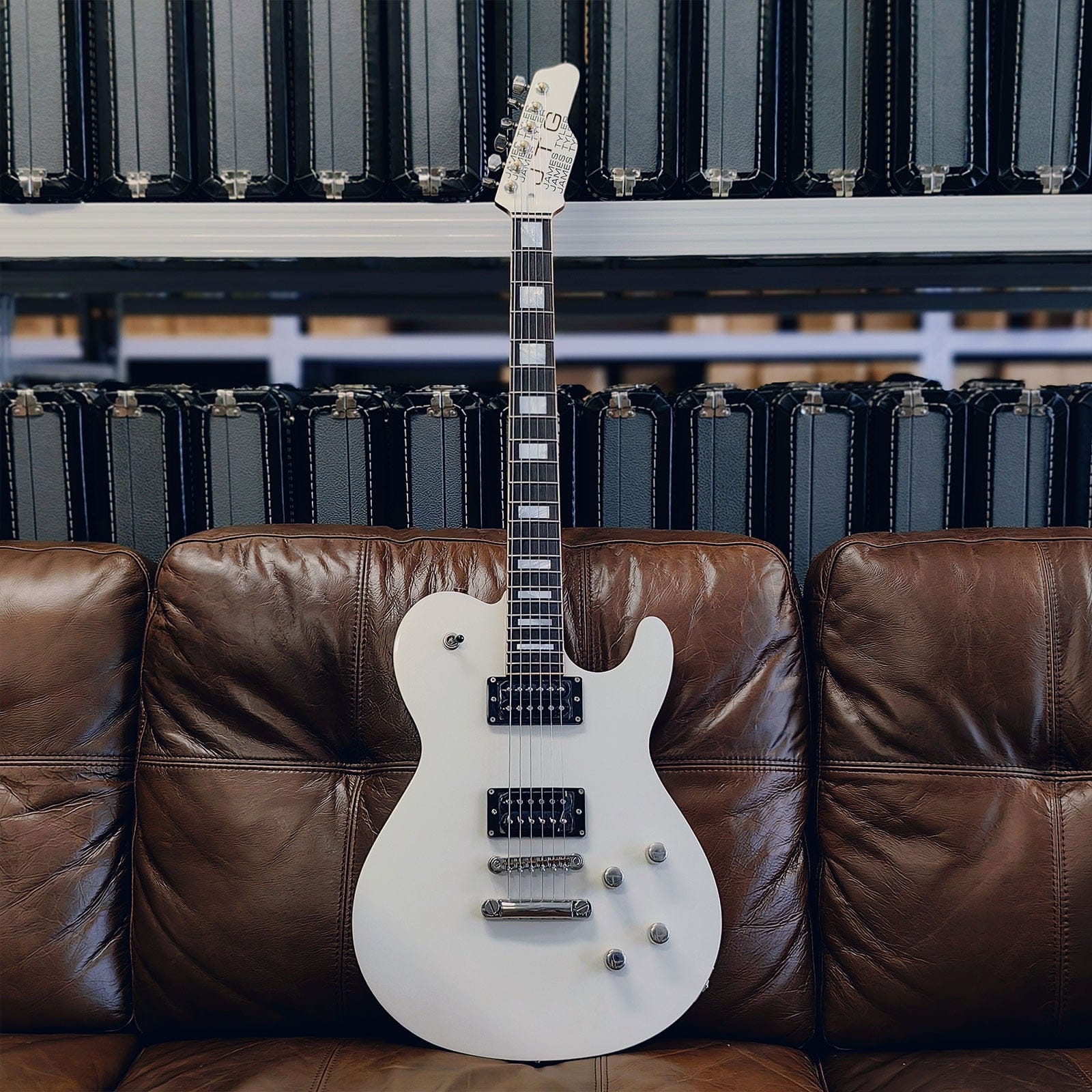 These Go To 11 Elgitarr James Tyler Guitars JTG M1 White Pearl tgt11