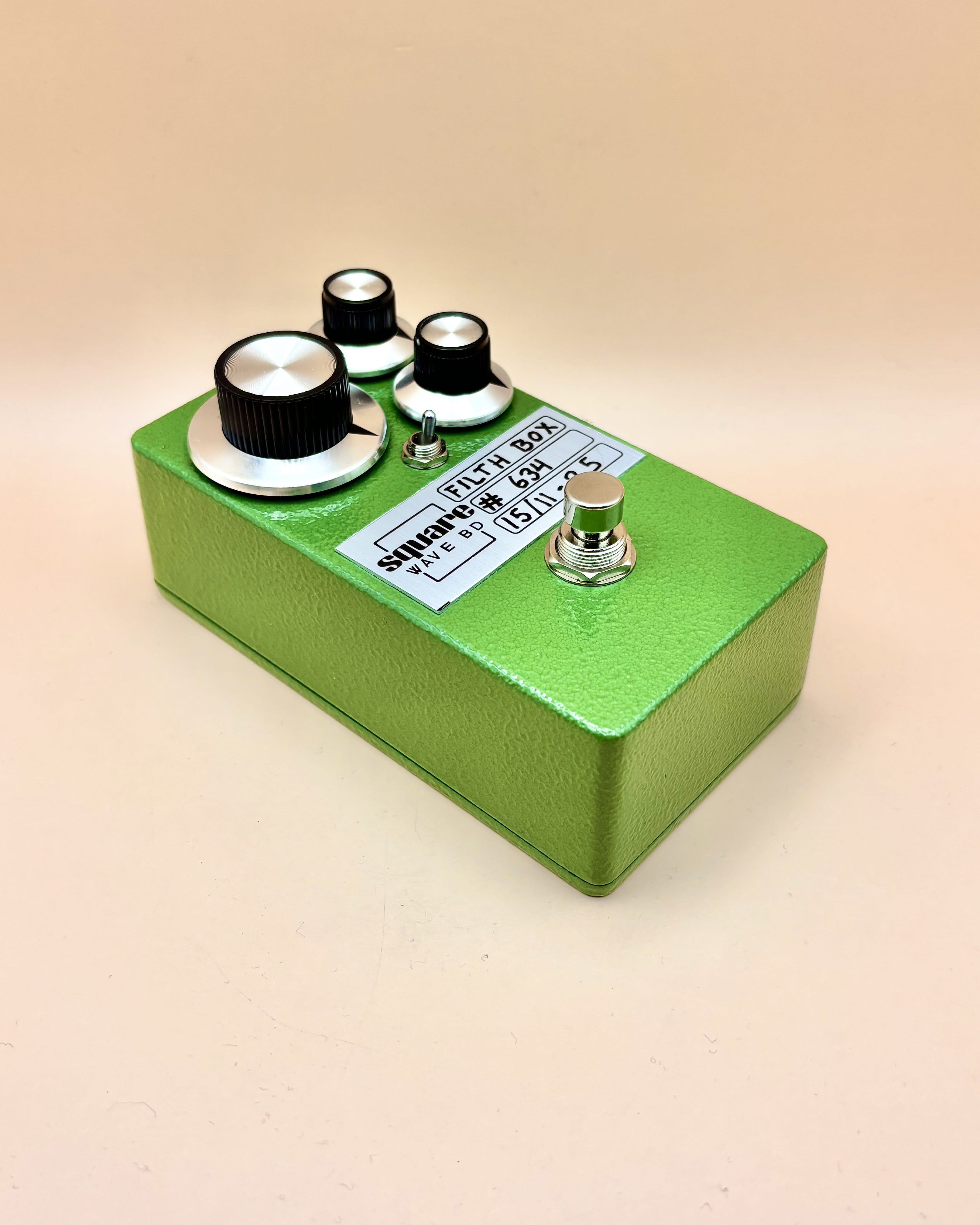 These Go To 11 Fuzz pedal SquareWave Filth Box tgt11