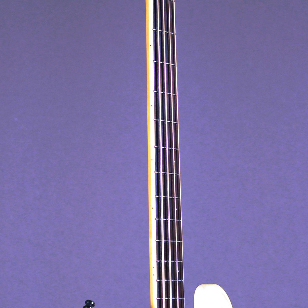 Used gear Begagnade Instrument Mosrite USA Ventures/Mark I Bass 2010 USED - VG Condition - w/ Original Hardcase tgt11