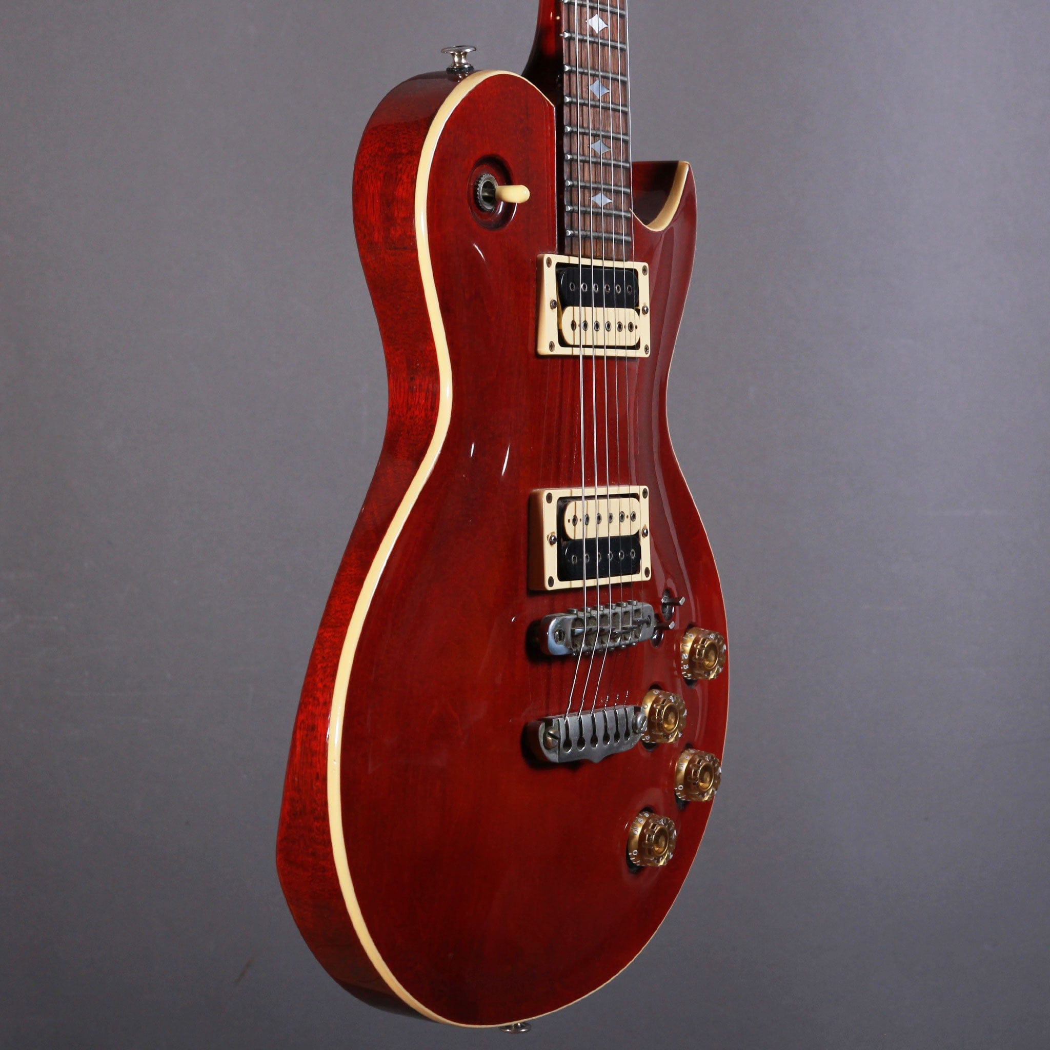 Used gear Begagnat Aria Pro II PE-R60 cherry 1981 USED - Very Good Condition - inc Case tgt11
