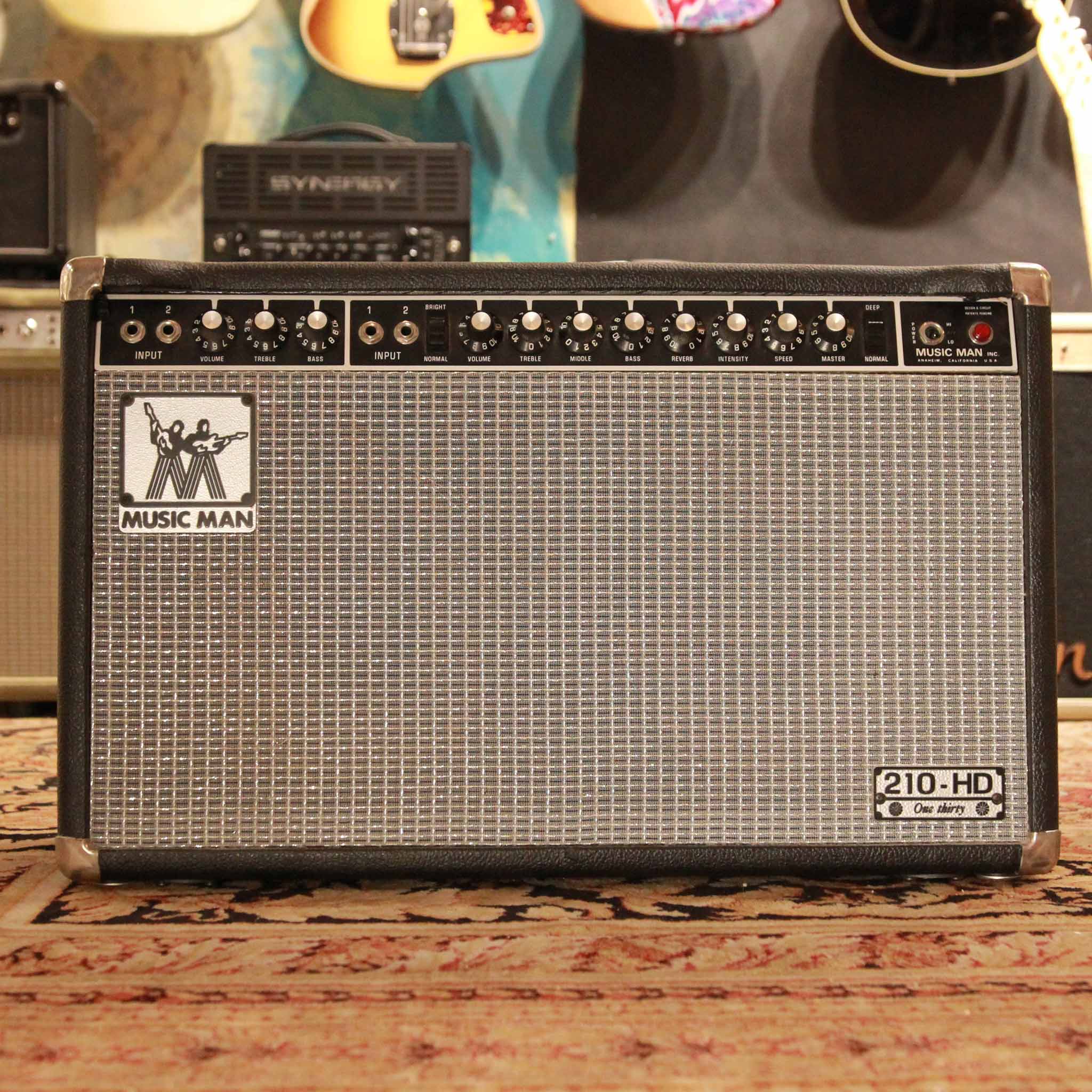 Used gear Begagnat MusicMan 210-HD USED - Very Good Condition tgt11