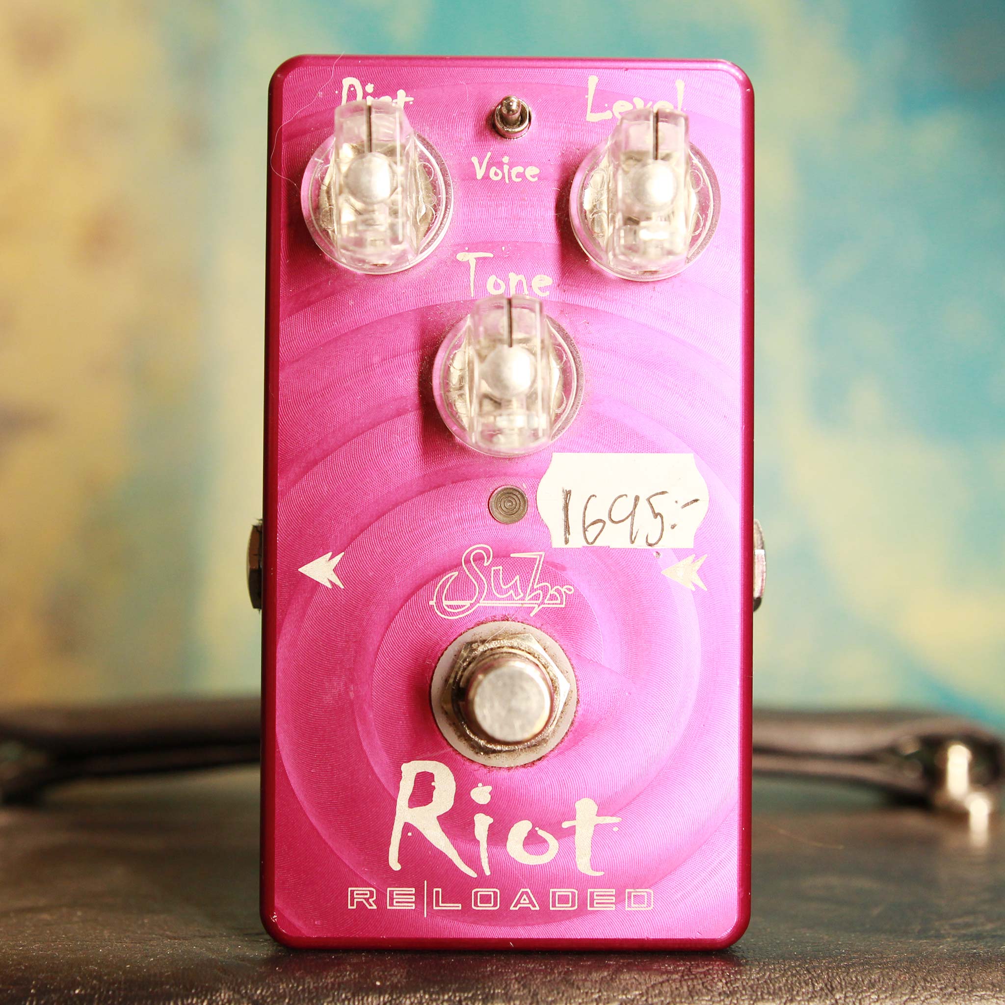 Used gear Begagnat Suhr Riot USED - Very Good Condition - no Box or PSU tgt11