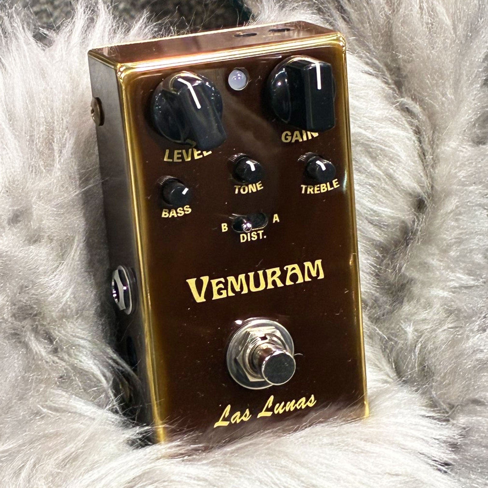 Vemuram Las Lunas – These Go To 11